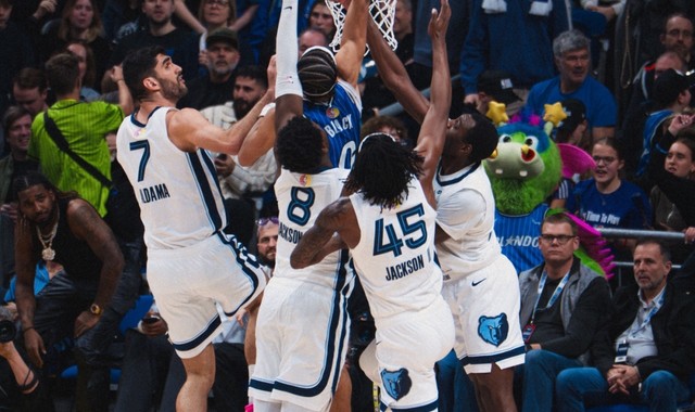2026世界杯客户端安装-快攻反击中一打四！隔扣四名防守人！NBA年度最佳扣篮来了！