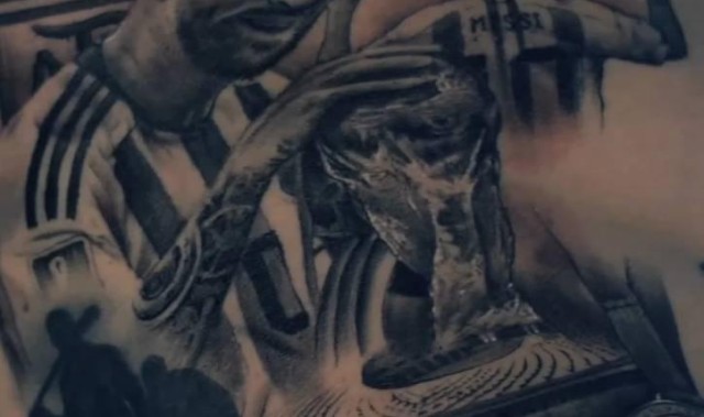 2026世界杯官方app下载-维尼修斯疑似挑衅奥塔门迪，后者掀开衣服展示世界杯冠军文身